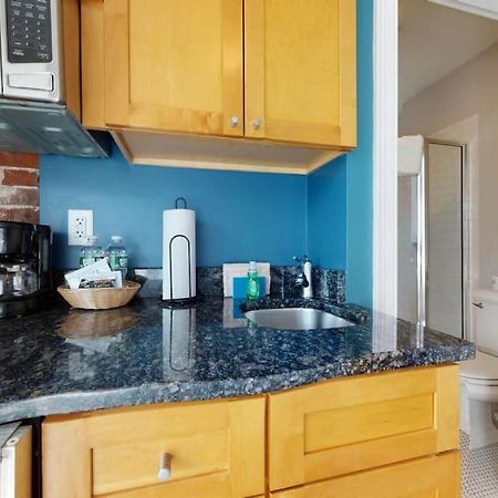Centrally Located Studio In The Southend, #25 Boston Exterior photo
