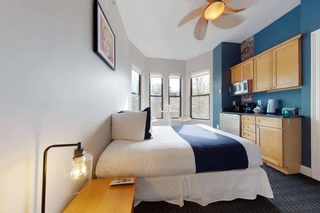 Centrally Located Studio In The Southend, #25 Boston Exterior photo